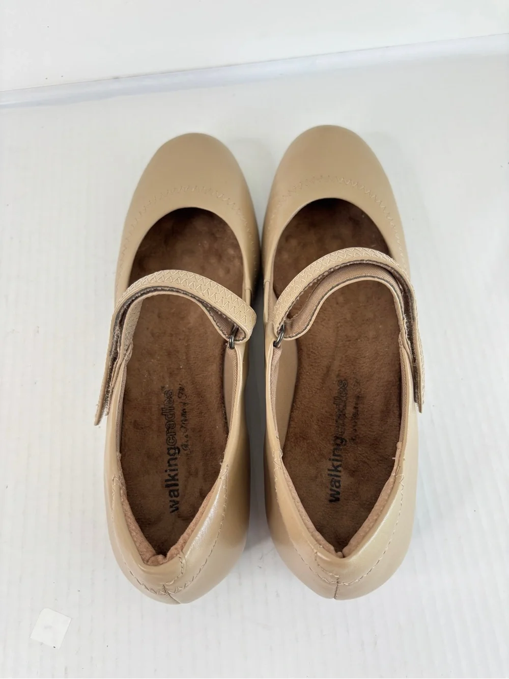 Walking Cradles Mary Jane Ballet Flats Sz 10.5 N Tan Leather Womens Comfort Shoe